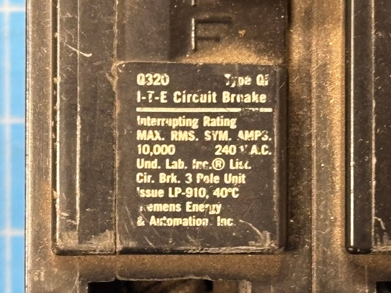 Gould ITE 240VAC Circuit Breaker Q320
