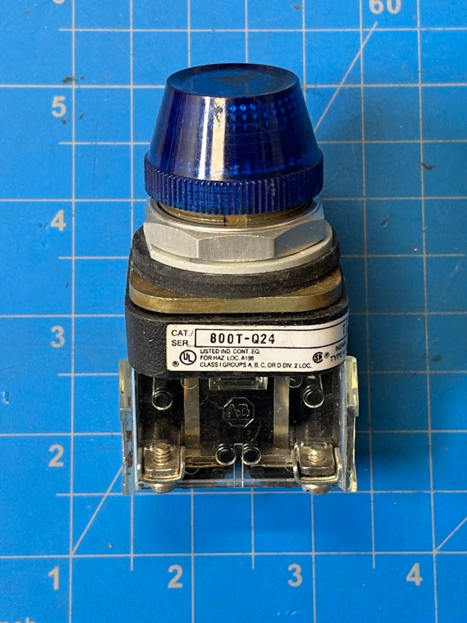 Allen Bradley 24V Blue Illuminated Pilot Light 800T-Q24