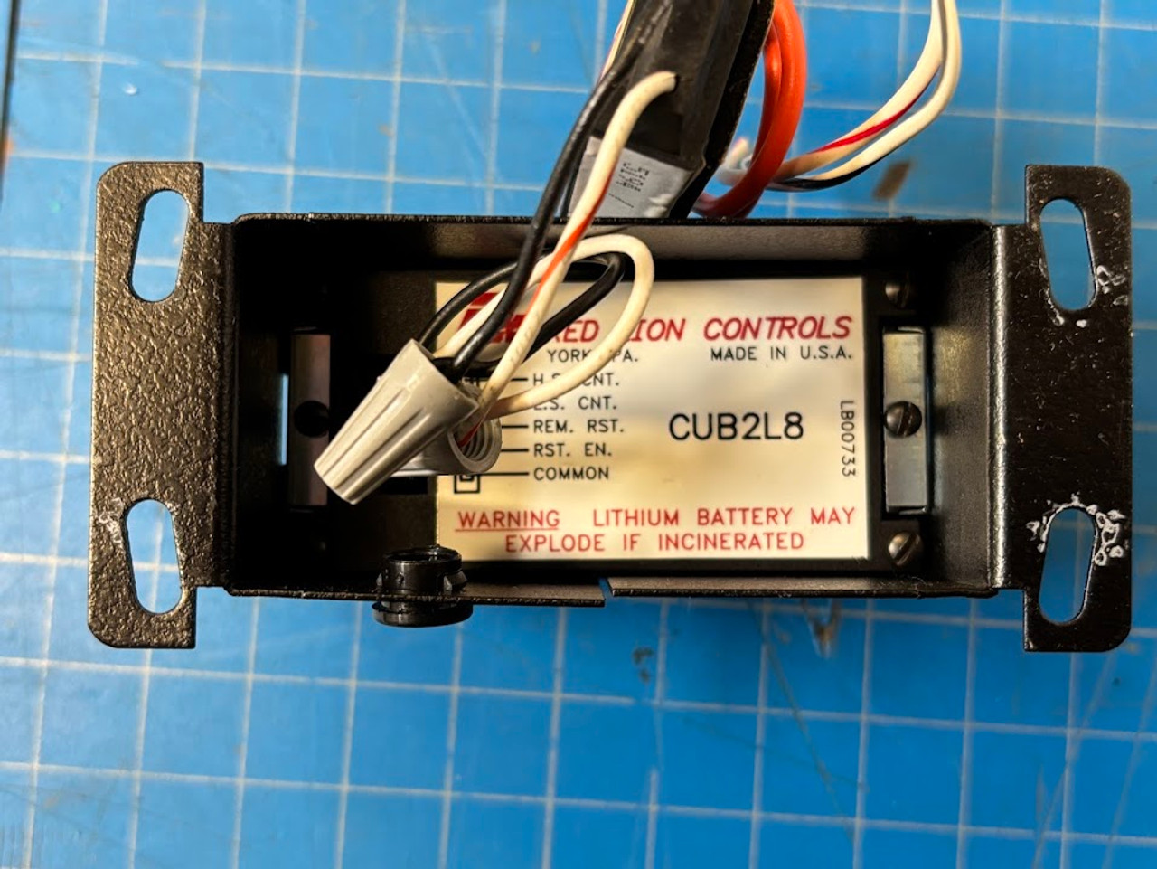 Red Lion Controls Miniature Counter Timer CUB2L8