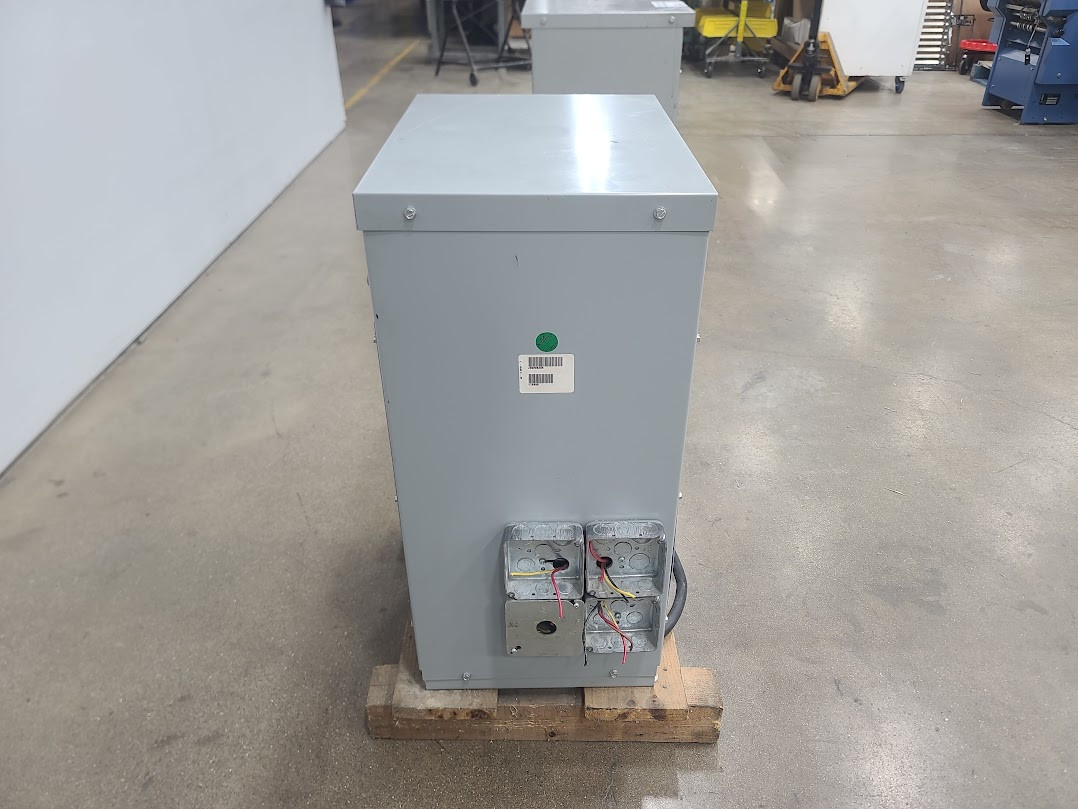 Eaton Cutler Hammer 15kVA 480 x 208Y/120 Transformer V48M28T15 103025000819A