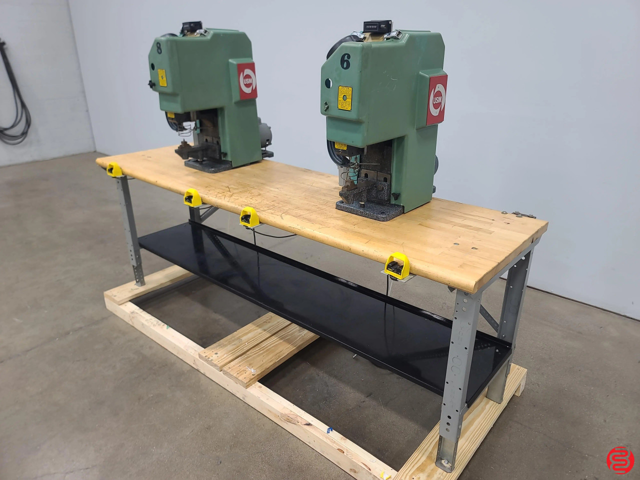 USM SE-54 Dual Station Pneumatic Grommet Eyelet Machine