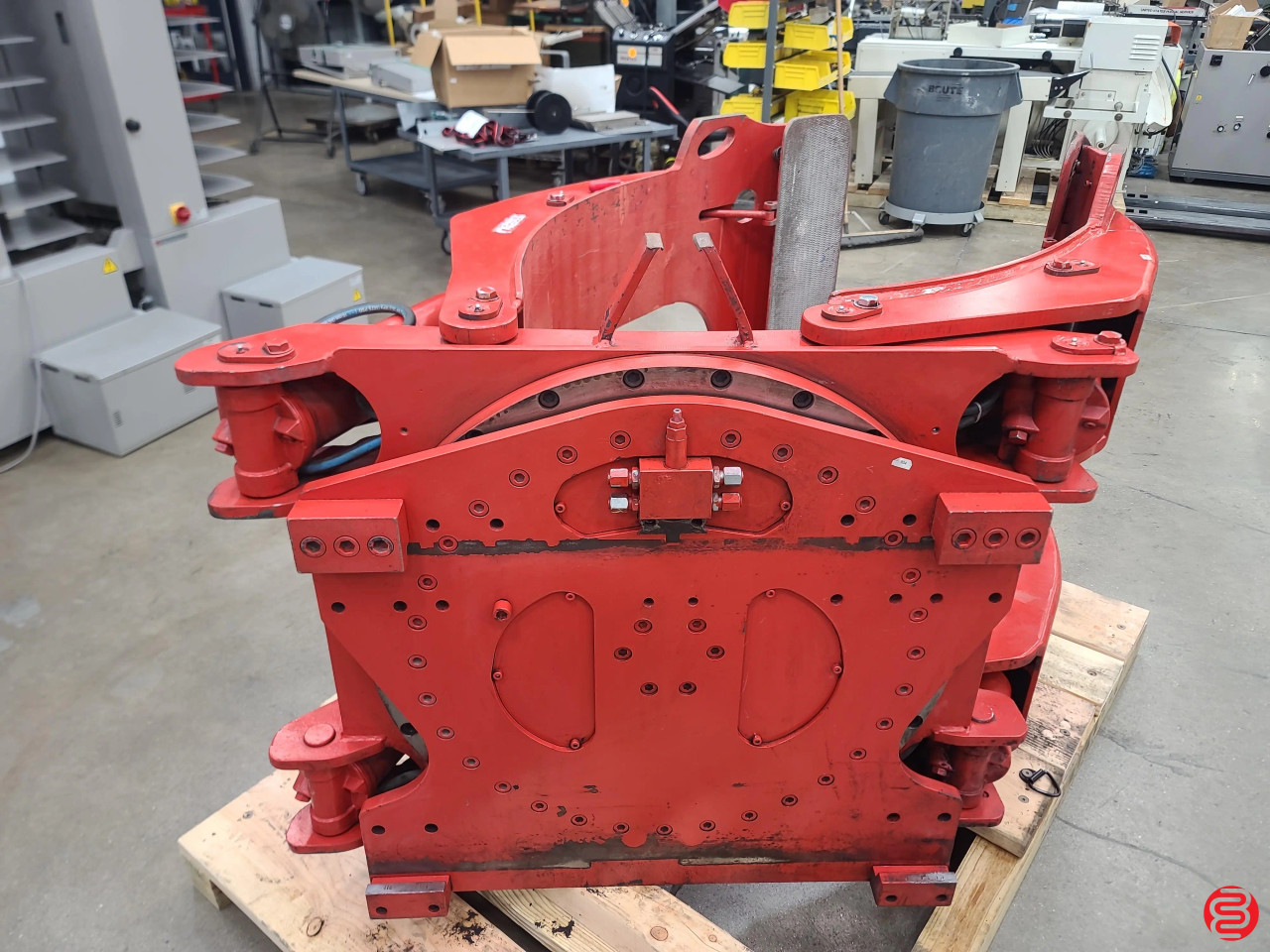 2021 Bolzoni Auramo Roll Clamp Attachment
