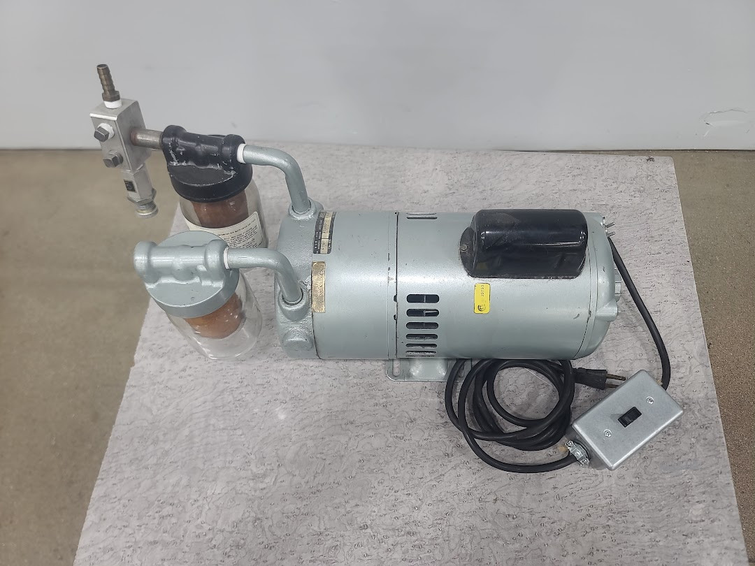 Gast .5HP 115/230V Rotary Vane Air Pump 0822-V103-G271X