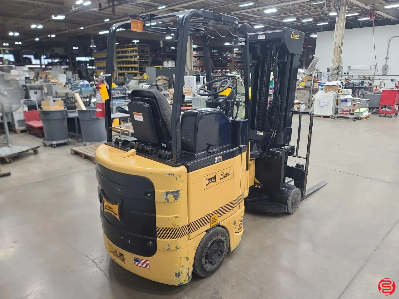 Landoll Bendi Series IV Electric Articulating Forklift and Charger B30/42E180D