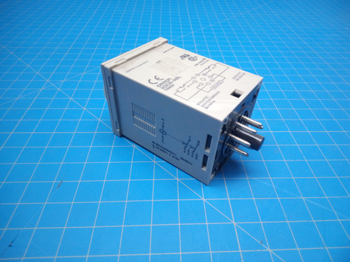 Omron H3CR-H8L Timer Relay - P02-000365