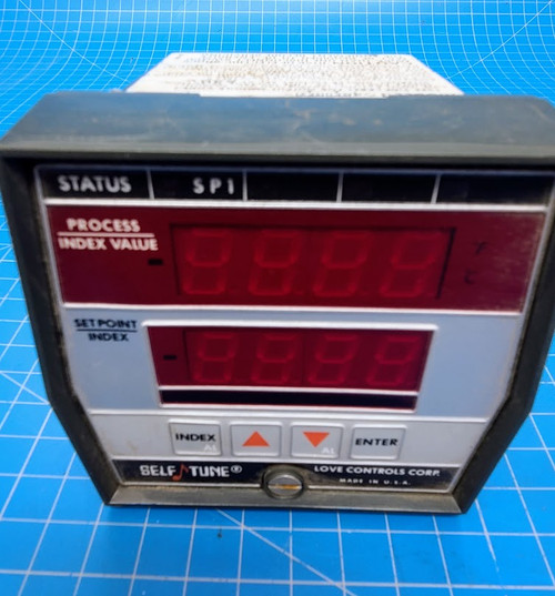 Dwyer Love Controls Temperature Process Controller 30430555549534