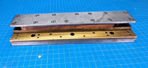 GBC / Sickinger USP-13 2:1 Rectangle .156 x .216" / 3 Hole Punch Die Missing 2 Pins