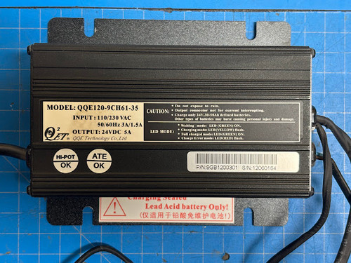 QQE Model 120 5A 24VDC Forklift Lithium/Lead Battery Charger QQE120-9CH61-35