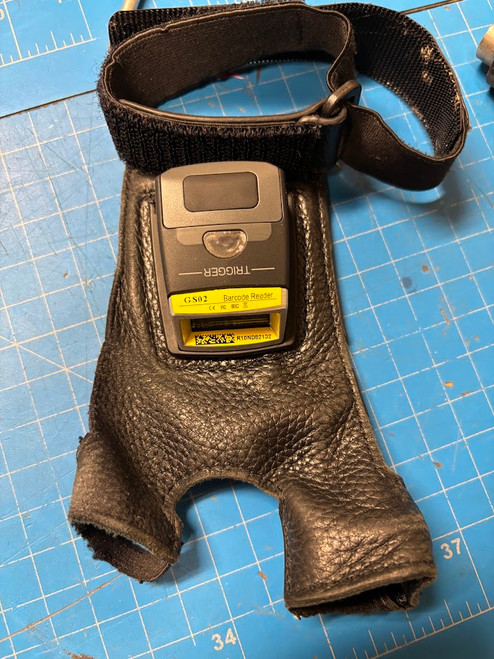 Zebra SE4107 Reader GS02 Barcode Reader Glove R10ND82132