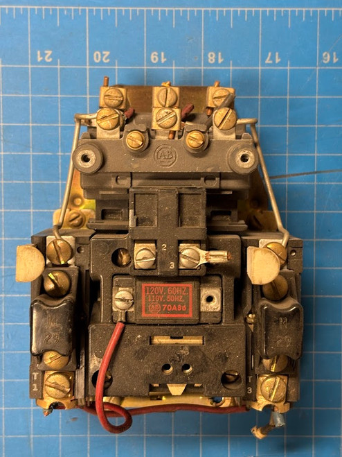 Allen Bradley 120V Ser K Contactor 709-AOB1