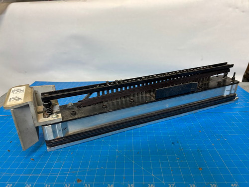 GBC Magnapunch 3:1 Square 4mm x 4mm Die Missing 4 Pins 7707101