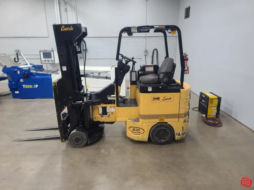 Landoll Bendi Series IV Electric Articulating Forklift and Charger B30/42E180D