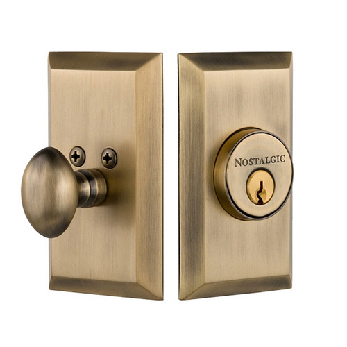 Nostalgic Warehouse - Studio Plate Single Cylinder Deadbolt in Antique Brass - STUSTU - 713598 - 2 3/8" Backset