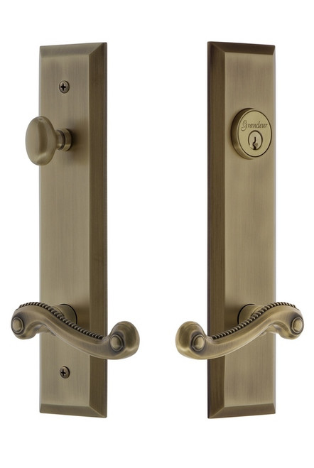 Grandeur Hardware - Hardware Fifth Avenue Tall Plate Complete Entry Set with Newport Lever in Vintage Brass - FAVNEW - 841698