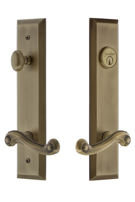 Grandeur Hardware - Hardware Fifth Avenue Tall Plate Complete Entry Set with Newport Lever in Vintage Brass - FAVNEW - 841700