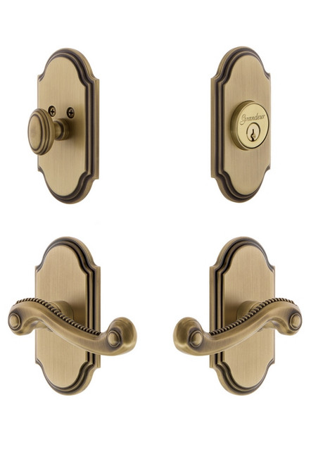 Grandeur Hardware - Arc Plate with Newport Lever and matching Deadbolt in Vintage Brass - ARCNEW - 834452