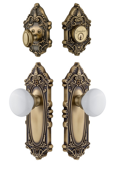 Grandeur Hardware - Grande Vic Plate with Hyde Park Porcelain Knob and matching Deadbolt in Vintage Brass - GVCHYD - 801333