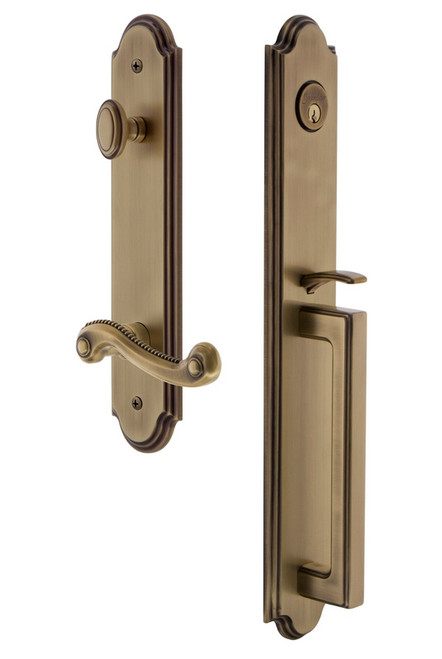 Grandeur Hardware - Arc One-Piece Handleset with D Grip and Newport Lever in Vintage Brass - ARCDGRNEW - 847015