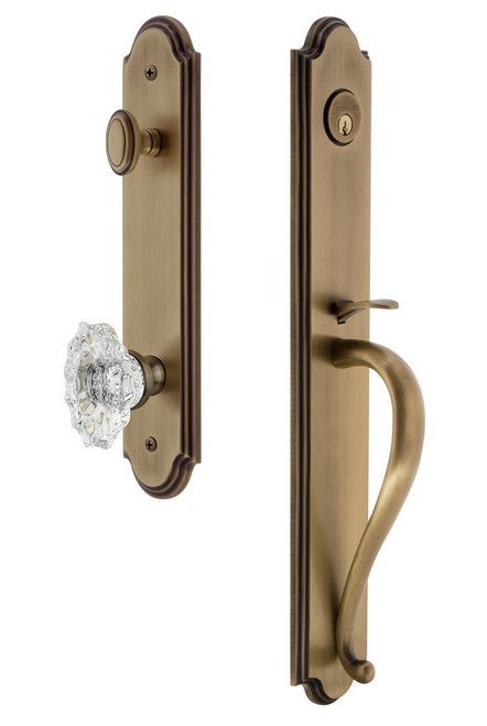 Grandeur Hardware - Arc One-Piece Handleset with S Grip and Biarritz Knob in Vintage Brass - ARCSGRBIA - 843590