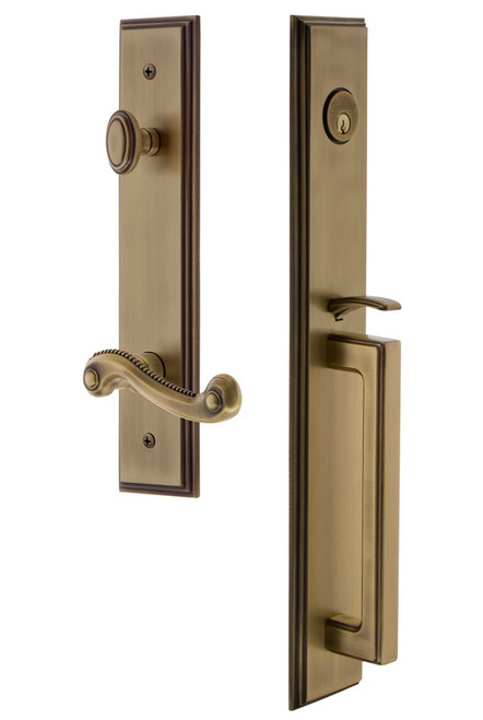Grandeur Hardware - Carre One-Piece Handleset with D Grip and Newport Lever in Vintage Brass - CARDGRNEW - 847473