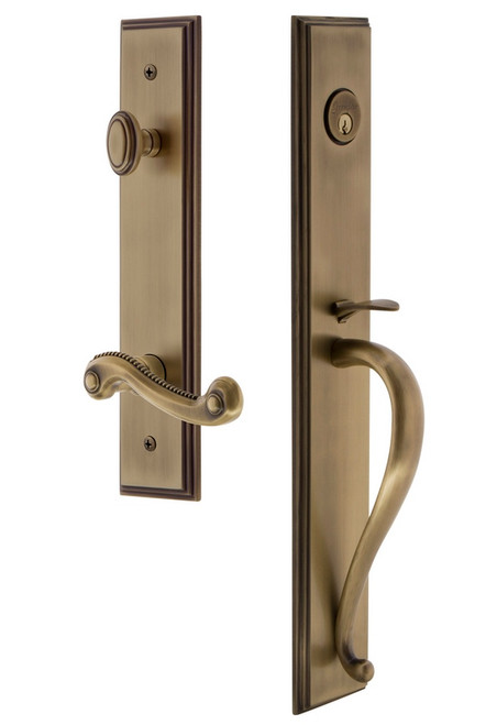 Grandeur Hardware - Carre One-Piece Handleset with S Grip and Newport Lever in Vintage Brass - CARSGRNEW - 847460