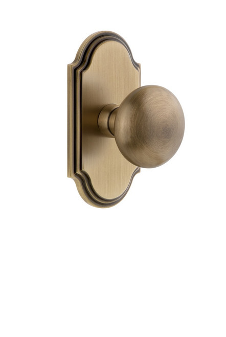 Grandeur Hardware - Arc Plate Double Dummy with Fifth Avenue Knob in Vintage Brass - ARCFAV - 811453