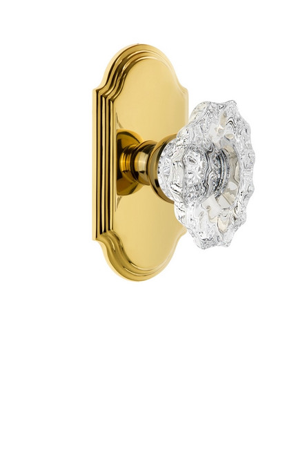 Grandeur Hardware - Arc Plate Passage with Biarritz Crystal Knob in Lifetime Brass - ARCBIA - 812207