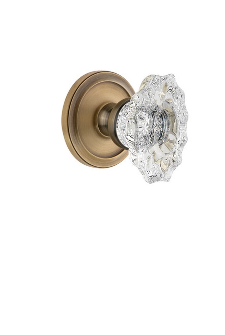 Grandeur Hardware - Circulaire Rosette Passage with Biarritz Crystal Knob in Vintage Brass - CIRBIA - 809849