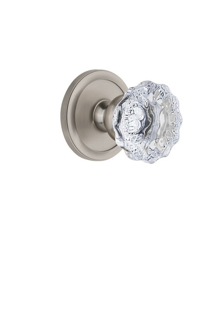 Grandeur Hardware - Circulaire Rosette Passage with Fontainebleau Crystal Knob in Satin Nickel - CIRFON - 812490