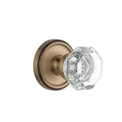 Grandeur Hardware - Georgetown Plate Privacy with Chambord Crystal Knob in Vintage Brass - GEOCHM - 814281