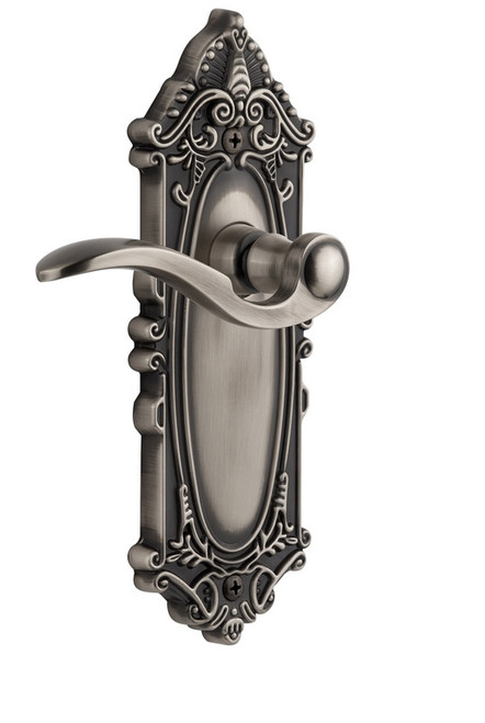 Grandeur Hardware - Grande Victorian Plate Privacy with Bellagio Lever in Antique Pewter - GVCBEL - 814365