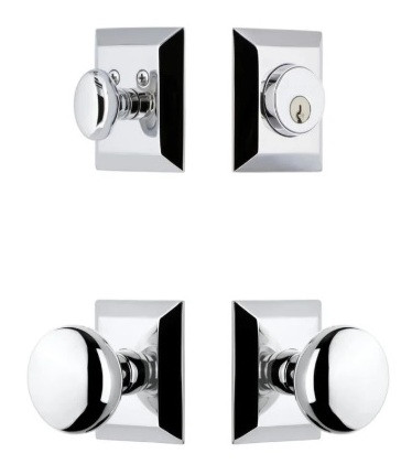 Grandeur Hardware - Fifth Avenue Square Rosette Entry Set with Fifth Avenue Knob in Bright Chrome - FAVEXTFAK - 858018