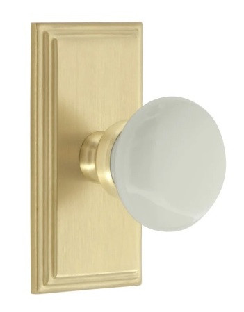Grandeur Hardware - Carre Short Plate Passage with Hyde Park Knob in Satin Brass - CARHYD - 879456