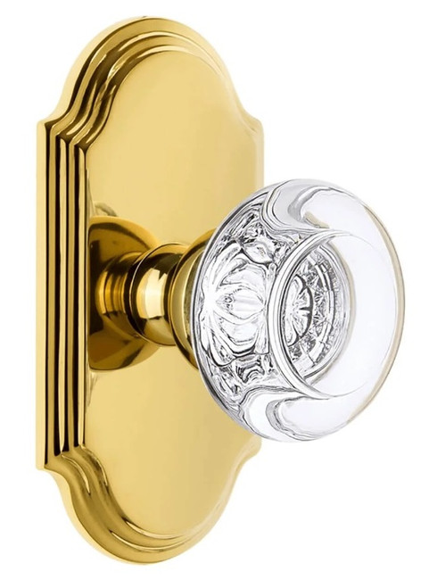 Grandeur Hardware - Arc Short Plate Passage with Bordeaux Crystal Knob in Lifetime Brass - ARCBOR - 884380