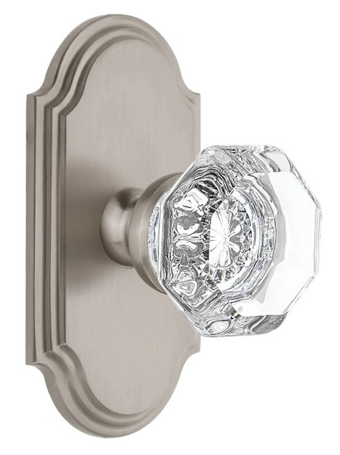 Grandeur Hardware - Arc Short Plate Passage with Chambord Crystal Knob in Satin Nickel - ARCCHM - 884423
