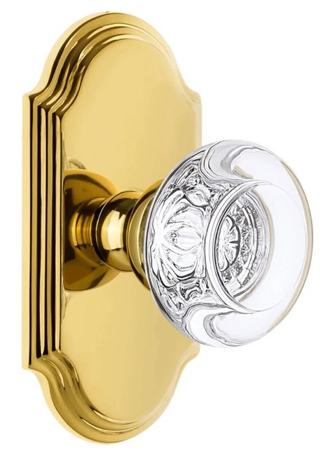 Grandeur Hardware - Arc Short Plate Privacy with Bordeaux Crystal Knob in Lifetime Brass - ARCBOR - 884808