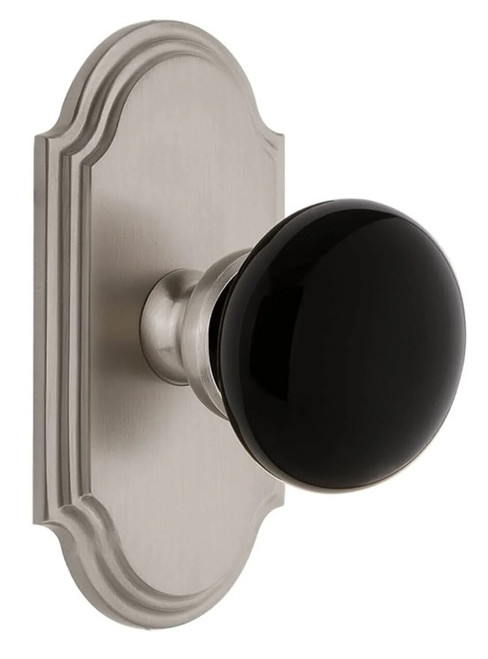 Grandeur Hardware - Arc Short Plate Privacy with Coventry Knob in Satin Nickel - ARCCOV - 884891