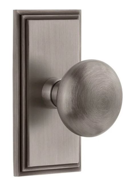 Grandeur Hardware - Carre Short Plate Passage with Fifth Avenue Knob in Antique Pewter - CARFAV - 885973