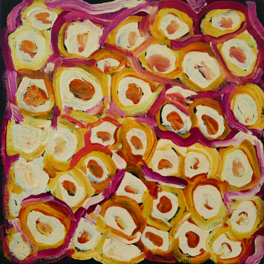 Molly Pwerle - MB054129