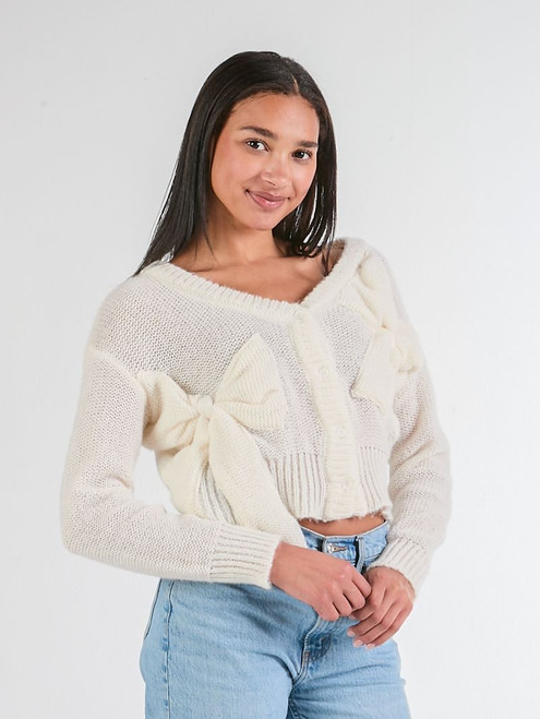 PP-0225-CARDI-VICTORIA-WHITE