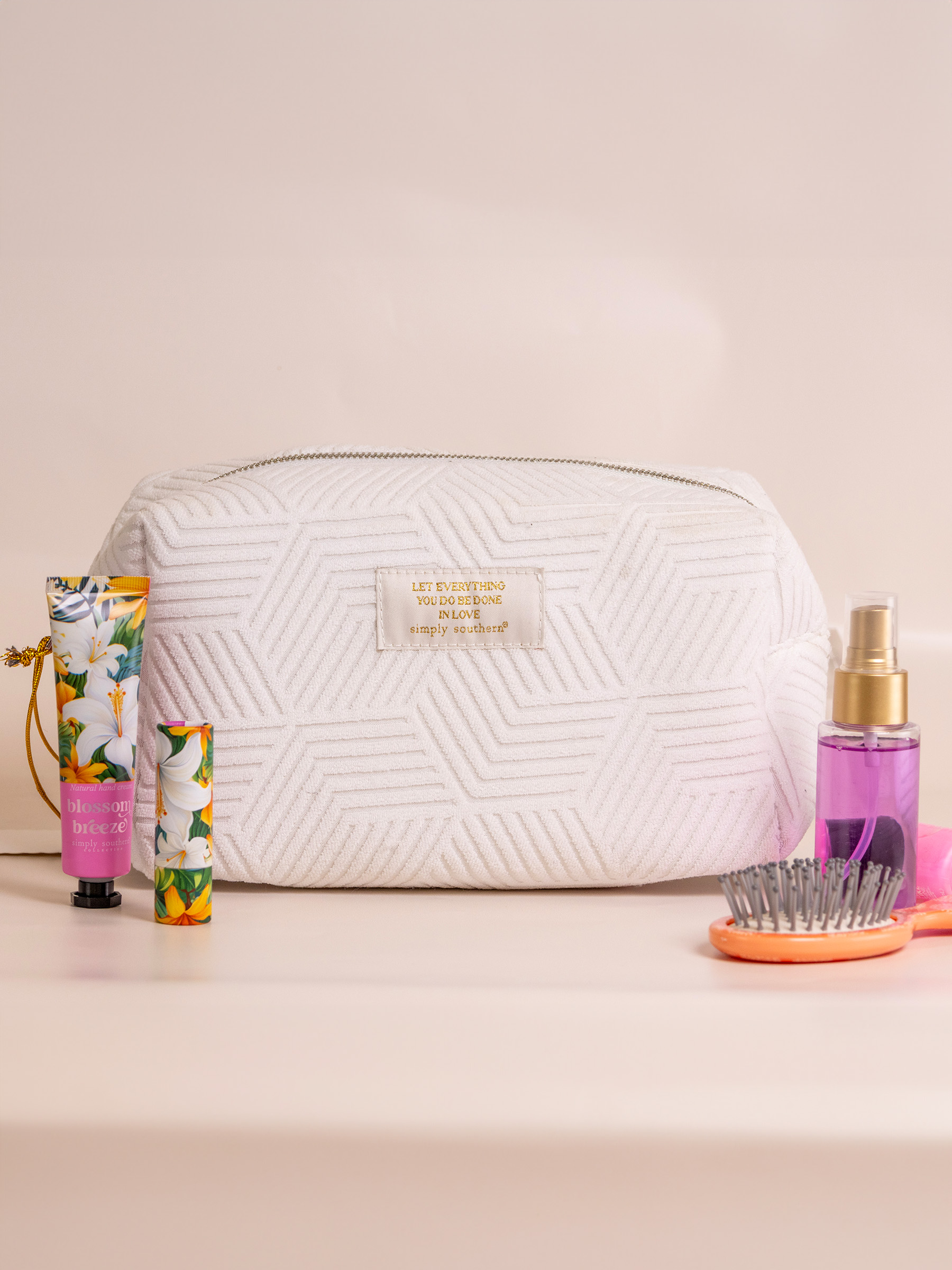 0125-BAG-COSMO-TRY-IVORY 0125-BAG-COSMO-TRY-IVORY