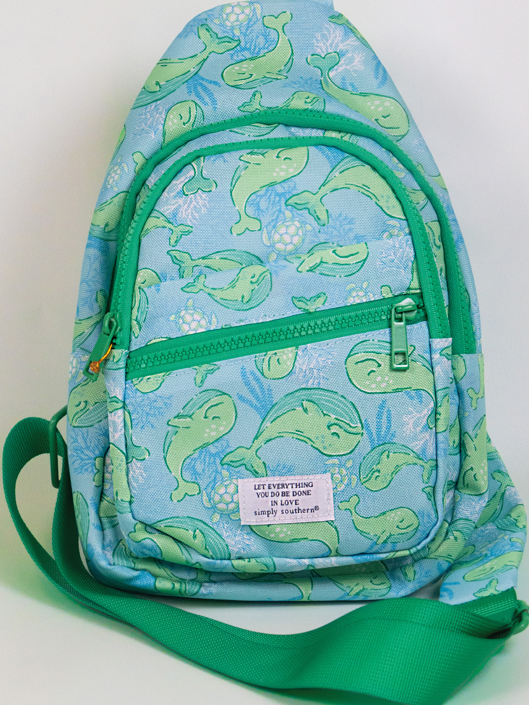 0125-BAG-SLING-WHALE 0125-BAG-SLING-WHALE