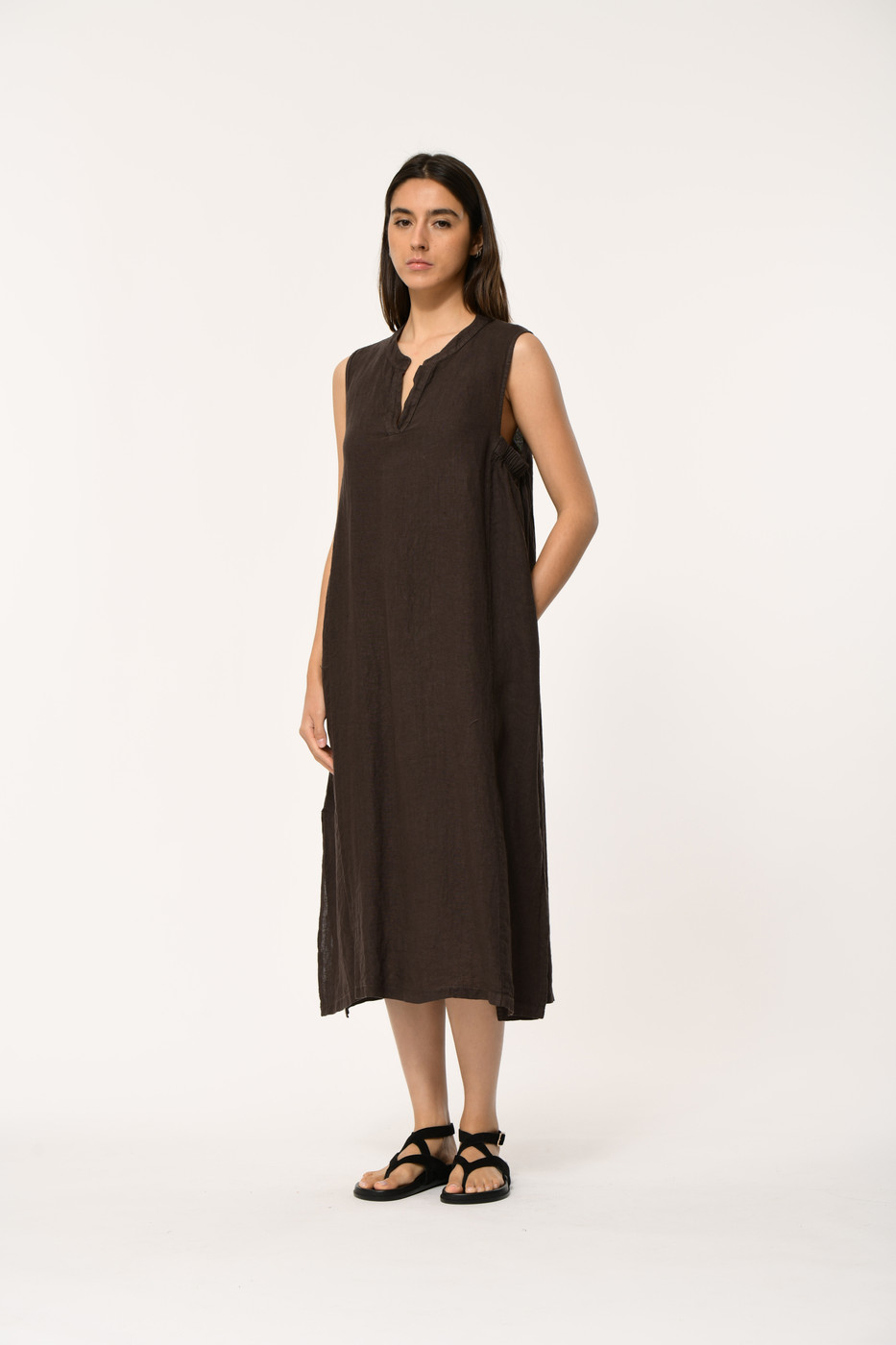 ROBE modelo HL-RO-BONITAR-L de la marca humility color CHOCOLAT