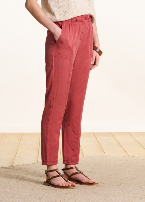PANTALON modelo FJ-PA-DAMILO-L de la marca La Fee Marabutee color LIPSTICK