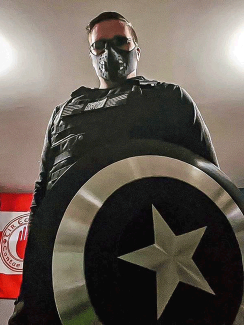 black captain america shield captain america shield caption america shield custom shield diy shield costume props movie props metal prop replicas comic sandwiches