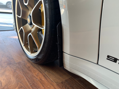 2025 Porsche 911 Turbo 992.1 with Custom low mount 1FastGuard stone guard with MiniFlap from rear