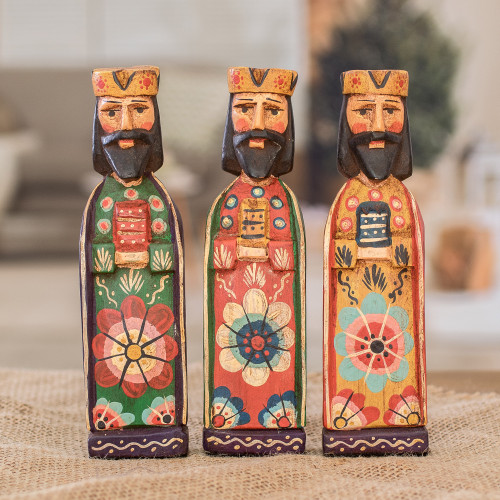 Set of 3 Handcrafted Religious Pinewood Statuettes 'Three Wise Kings'