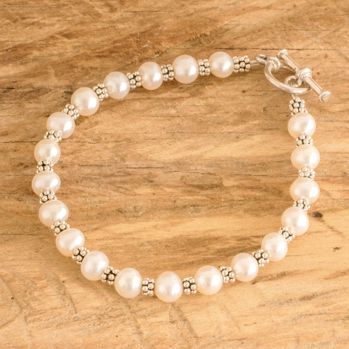 Cream Cultured Pearl Beaded Bracelet from Costa Rica 'Marine Victory'