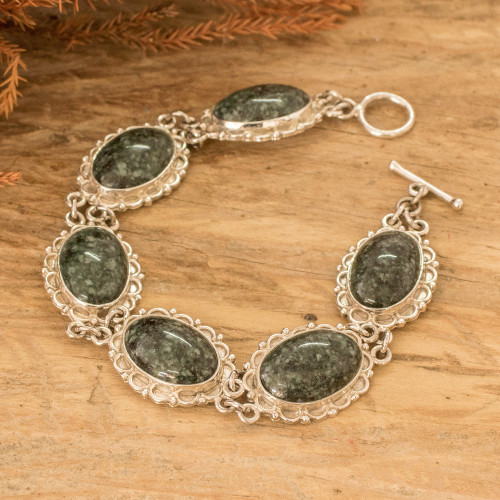 Sterling Silver Link Bracelet with Dark Green Jade Stones 'Maya Queen'