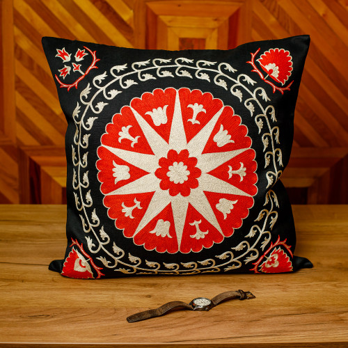 Star and Leafy-Themed Red and Black Cushion Cover 'Night's Shine'